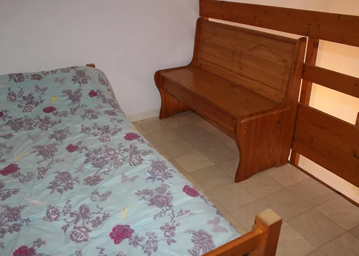 Pavillon Cosy 3 Pièces Avec Véranda Et Parking Gn520-048 *
